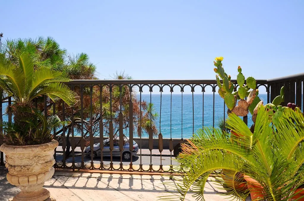 Casa Di Mare Barabba Villa Santa Teresa Di Riva Holiday home