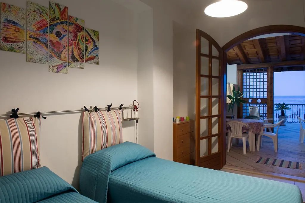 Holiday home Casa Di Mare Barabba Villa Santa Teresa Di Riva