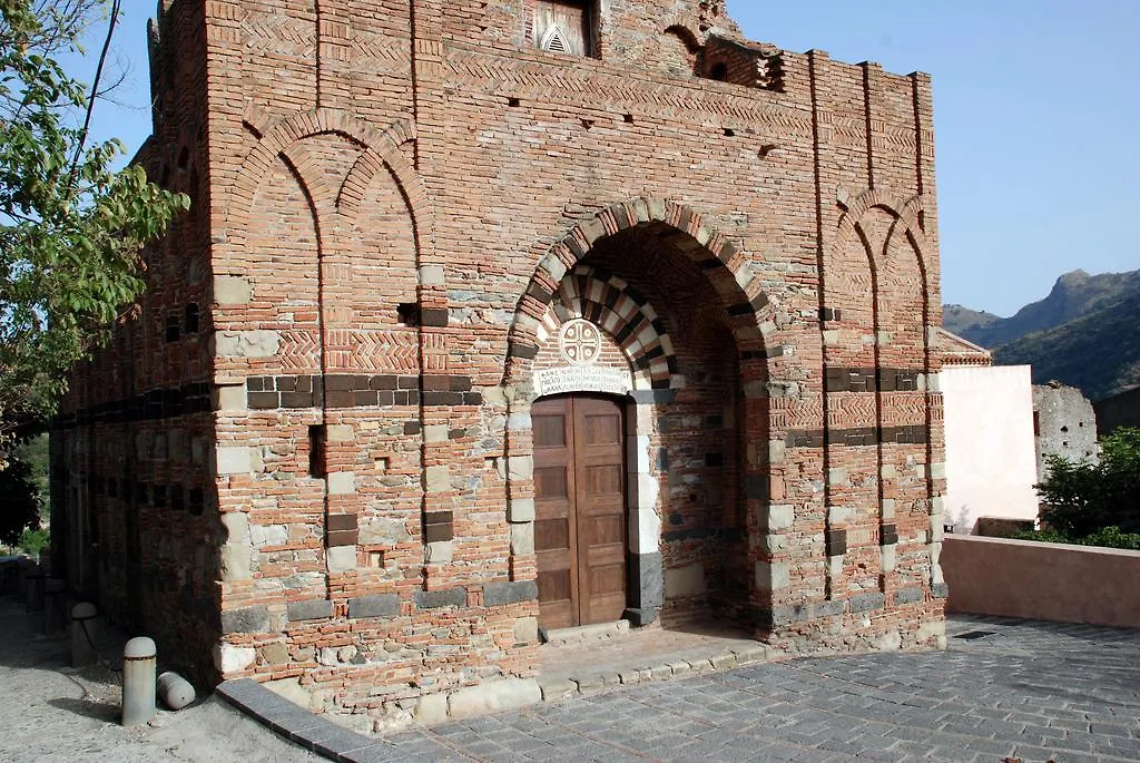 Casa Di Mare Barabba Villa Santa Teresa Di Riva Italy
